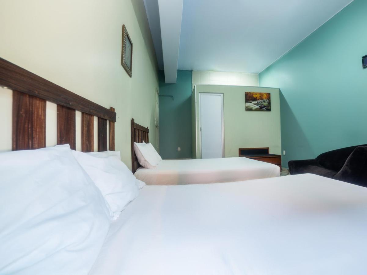 Oyo Hostel Oasis Centro Cerca Del Hospital Issste Hospital Jose Ma Morelos Μεξικό Εξωτερικό φωτογραφία