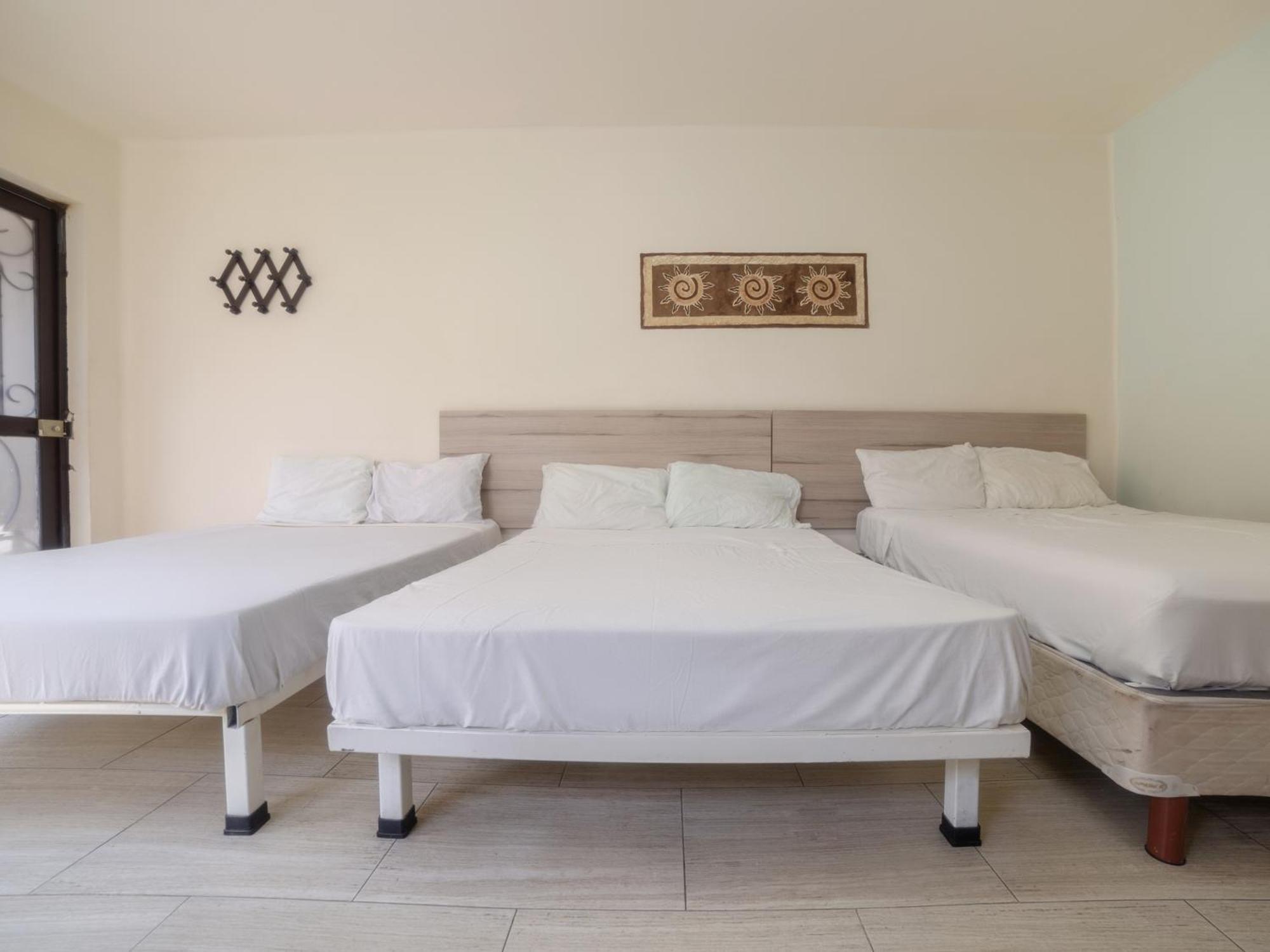 Oyo Hostel Oasis Centro Cerca Del Hospital Issste Hospital Jose Ma Morelos Μεξικό Εξωτερικό φωτογραφία